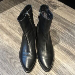 Aquatalia Leather Ankle Boots